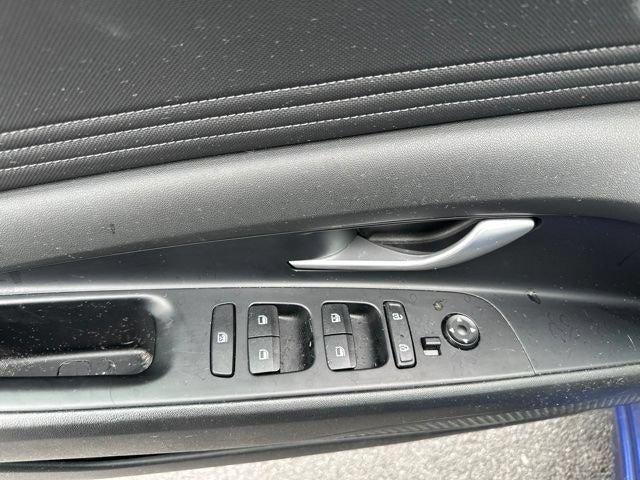 2023 Hyundai ELANTRA Limited IVT