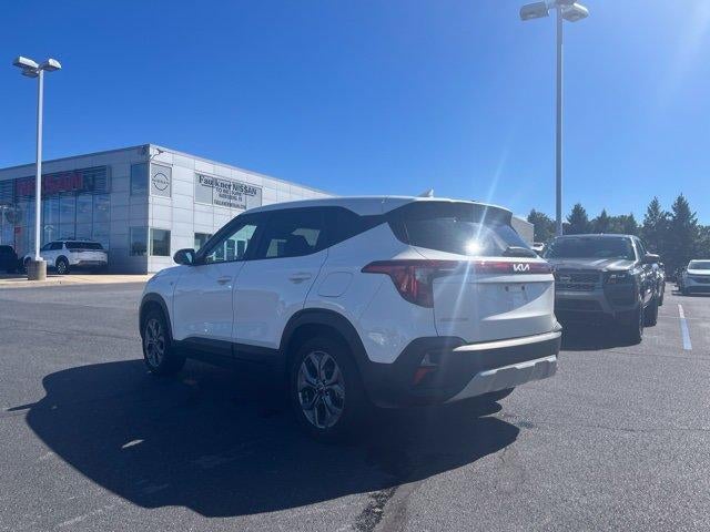 2025 Kia Seltos LX IVT AWD