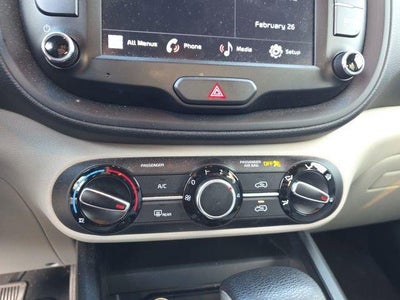 2022 Kia Soul LX IVT