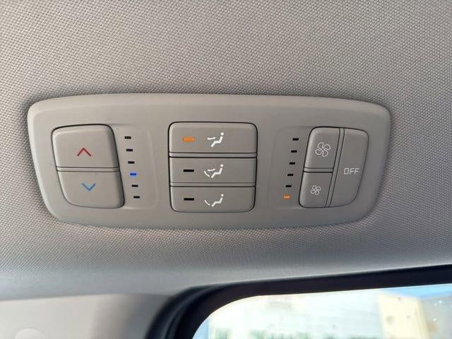 2022 Kia Carnival LXS FWD
