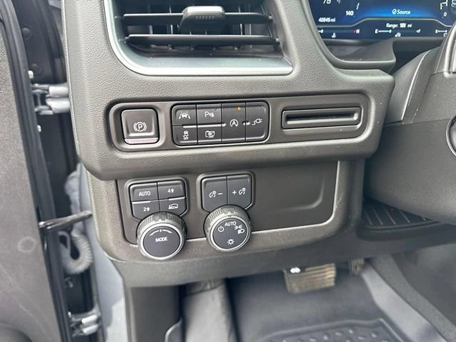 2022 Chevrolet Suburban LT