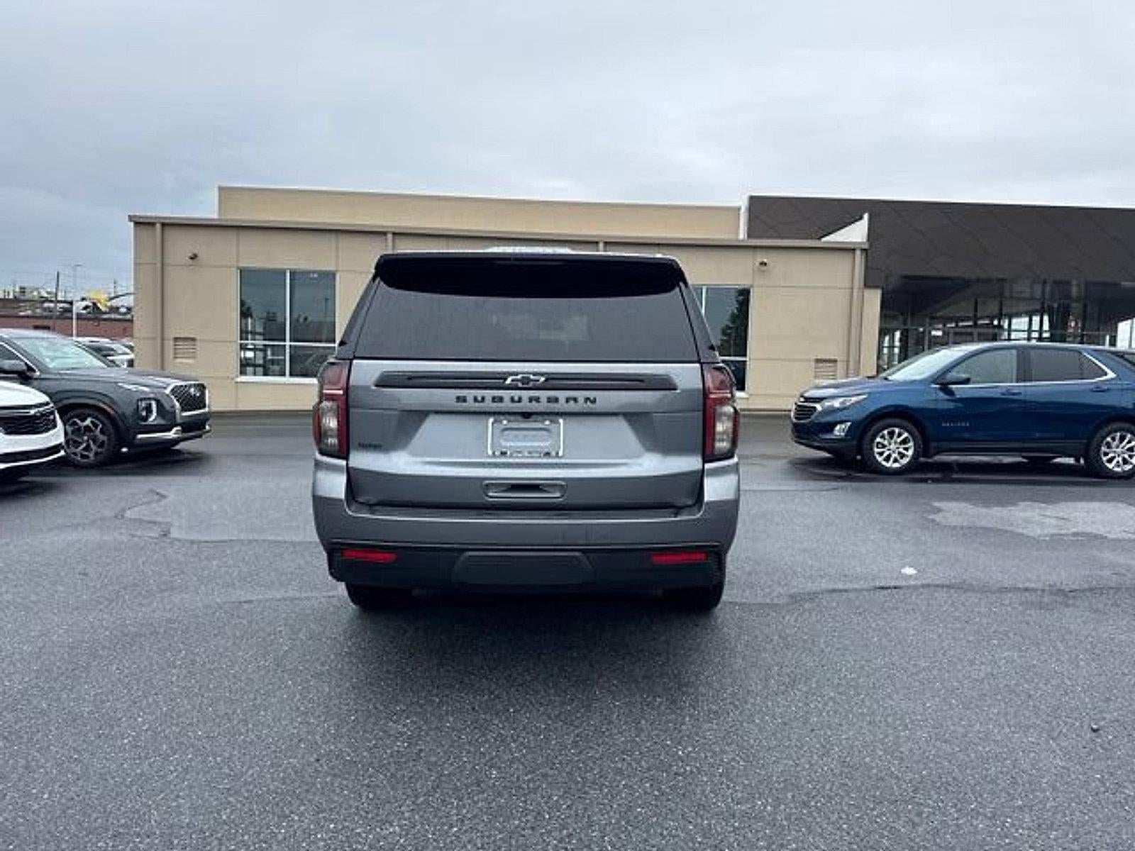 2022 Chevrolet Suburban LT