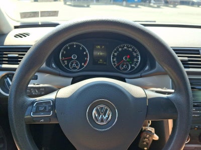 2014 Volkswagen Passat S
