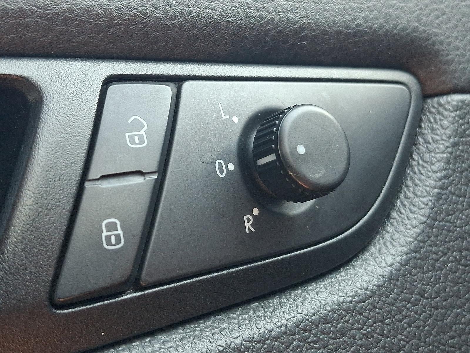 2014 Volkswagen Passat S