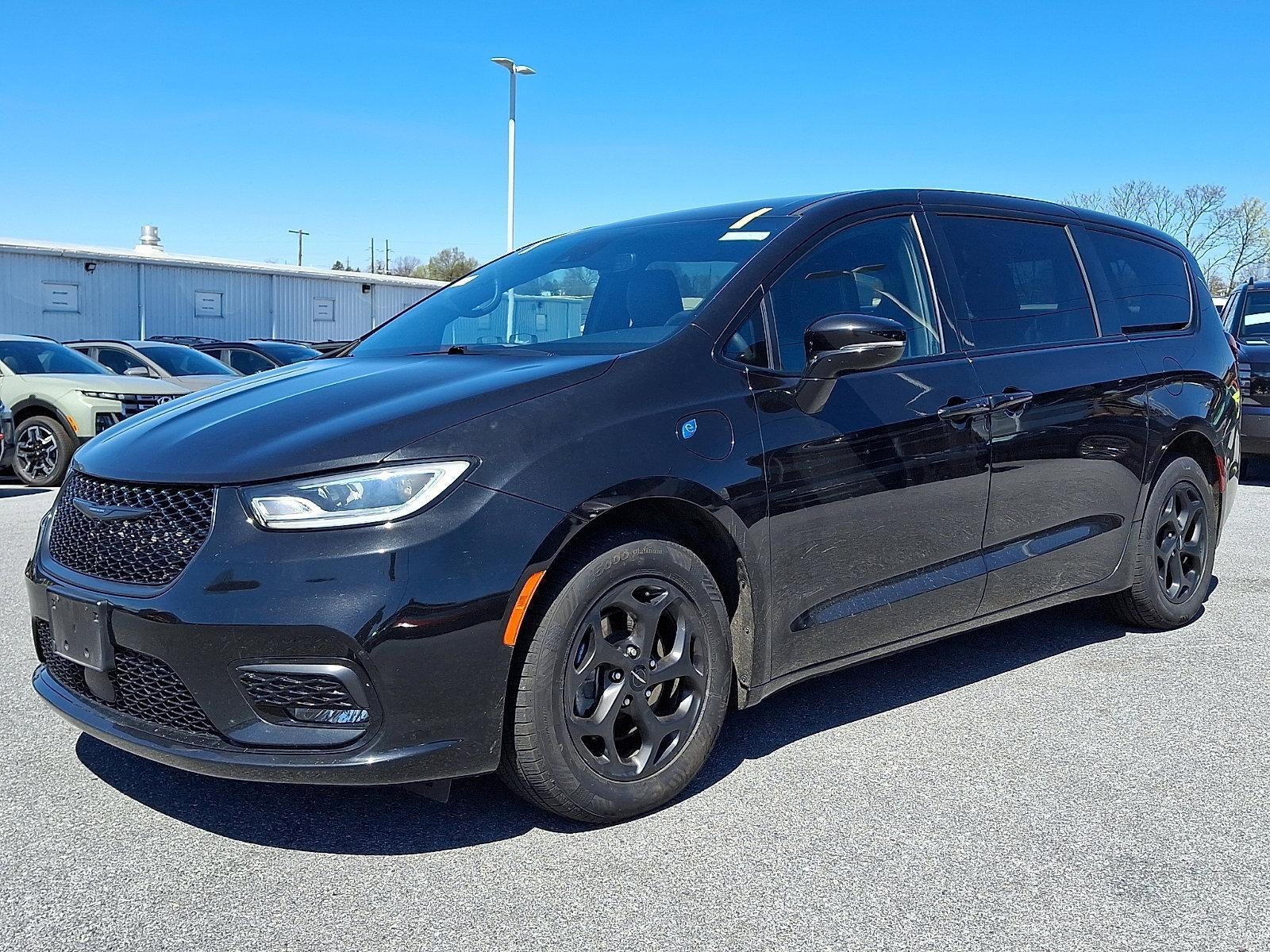 2022 Chrysler Pacifica Hybrid Touring L