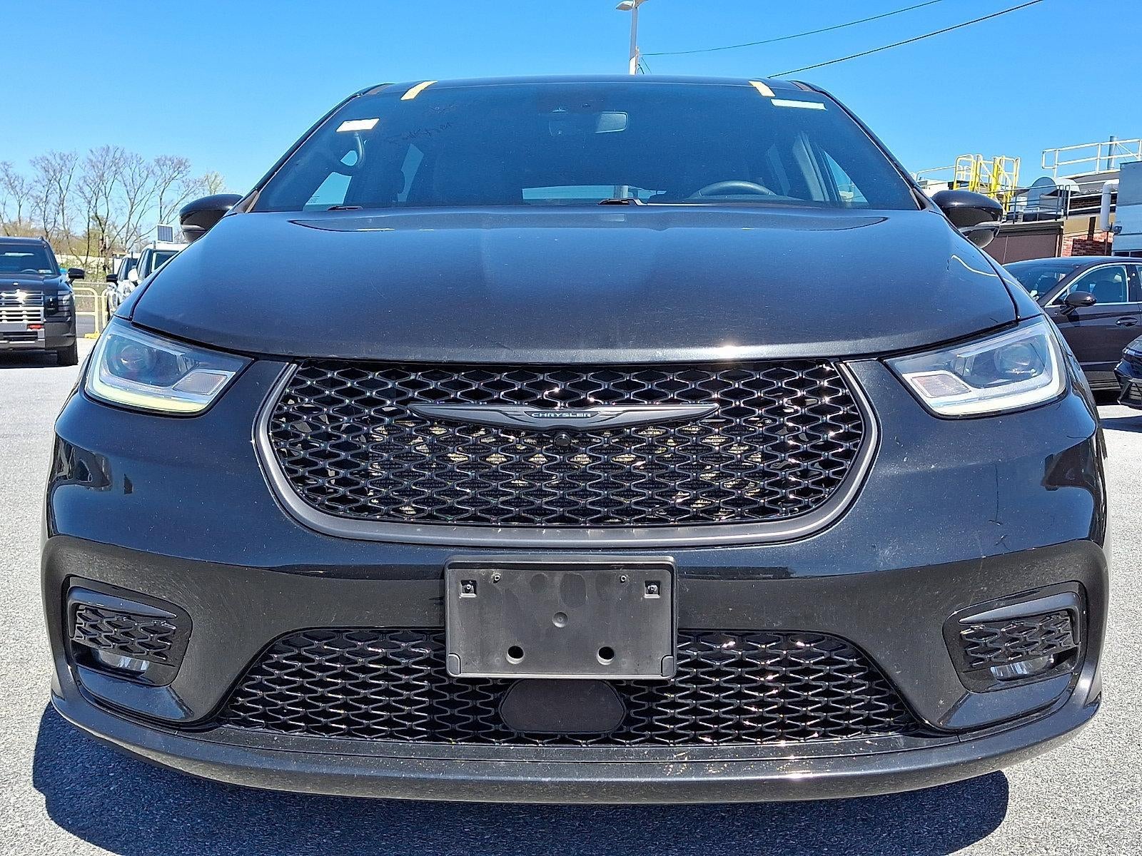 2022 Chrysler Pacifica Hybrid Touring L