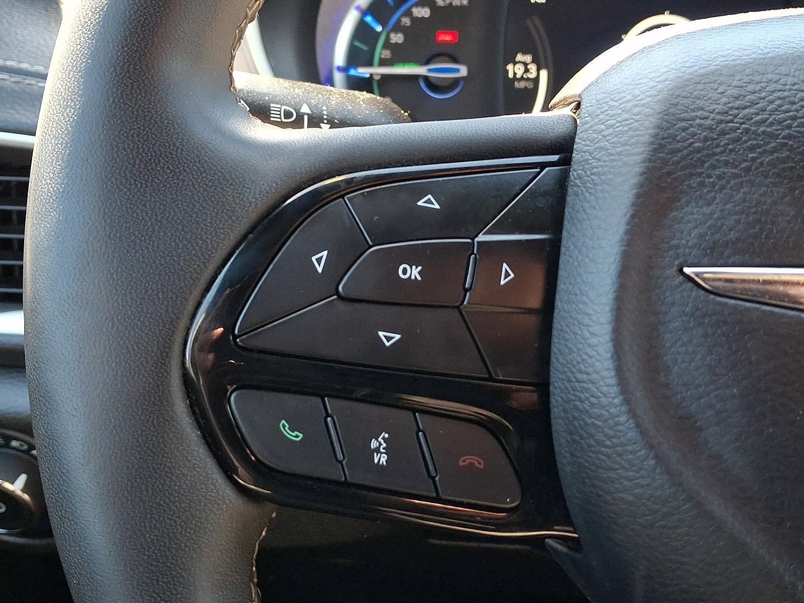 2022 Chrysler Pacifica Hybrid Touring L