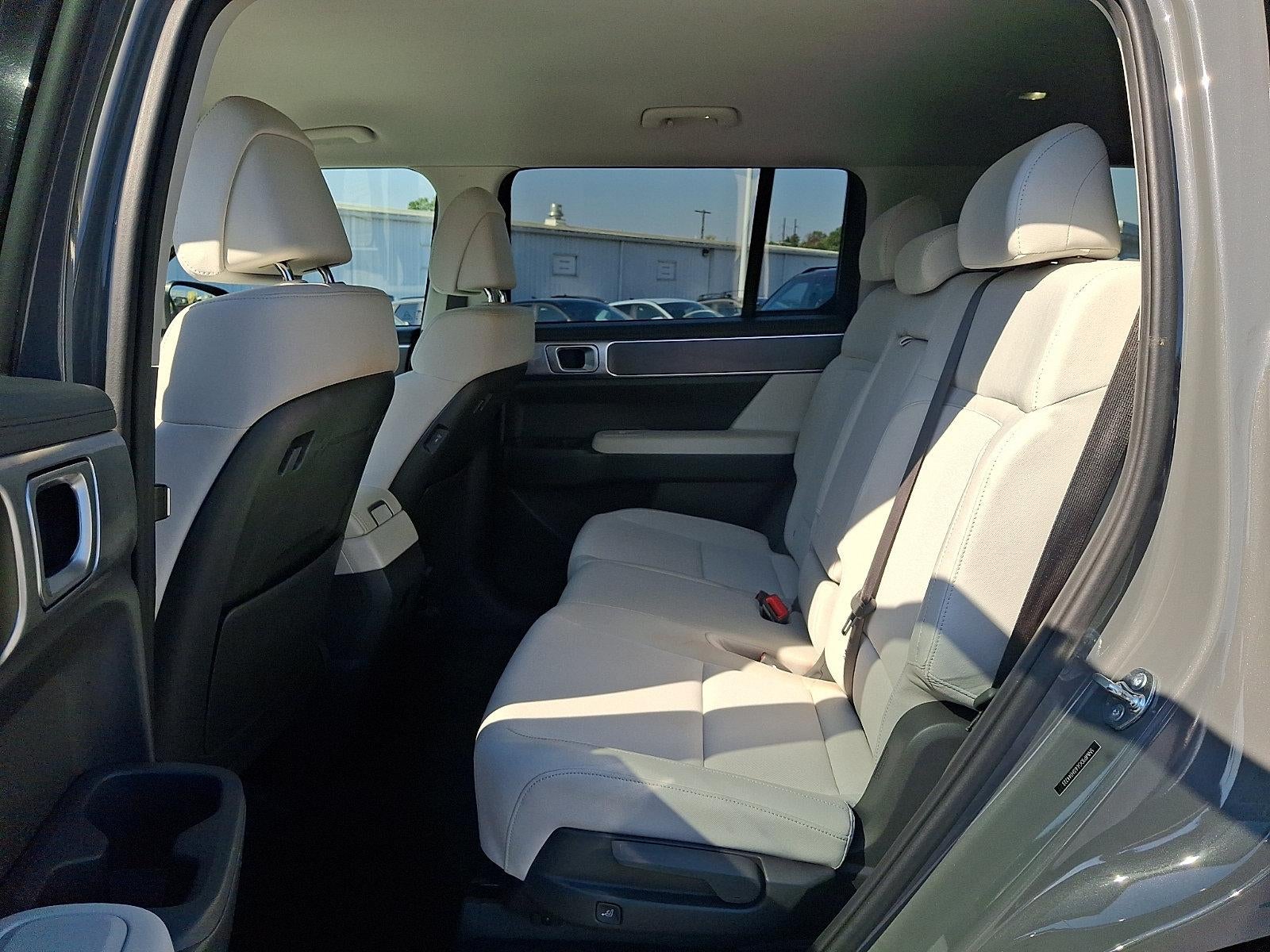 2025 Hyundai SANTA FE SE