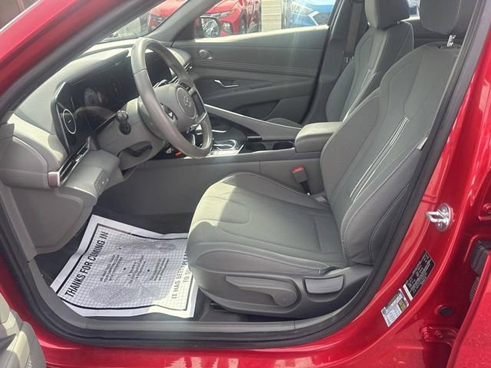 2023 Hyundai ELANTRA SEL