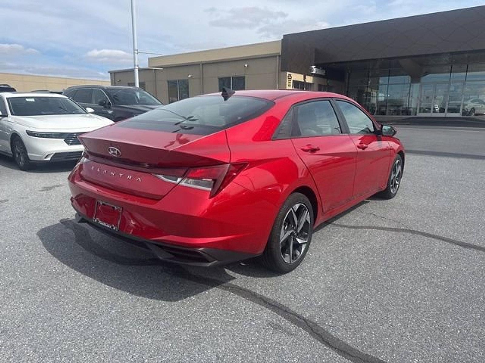 2023 Hyundai ELANTRA SEL