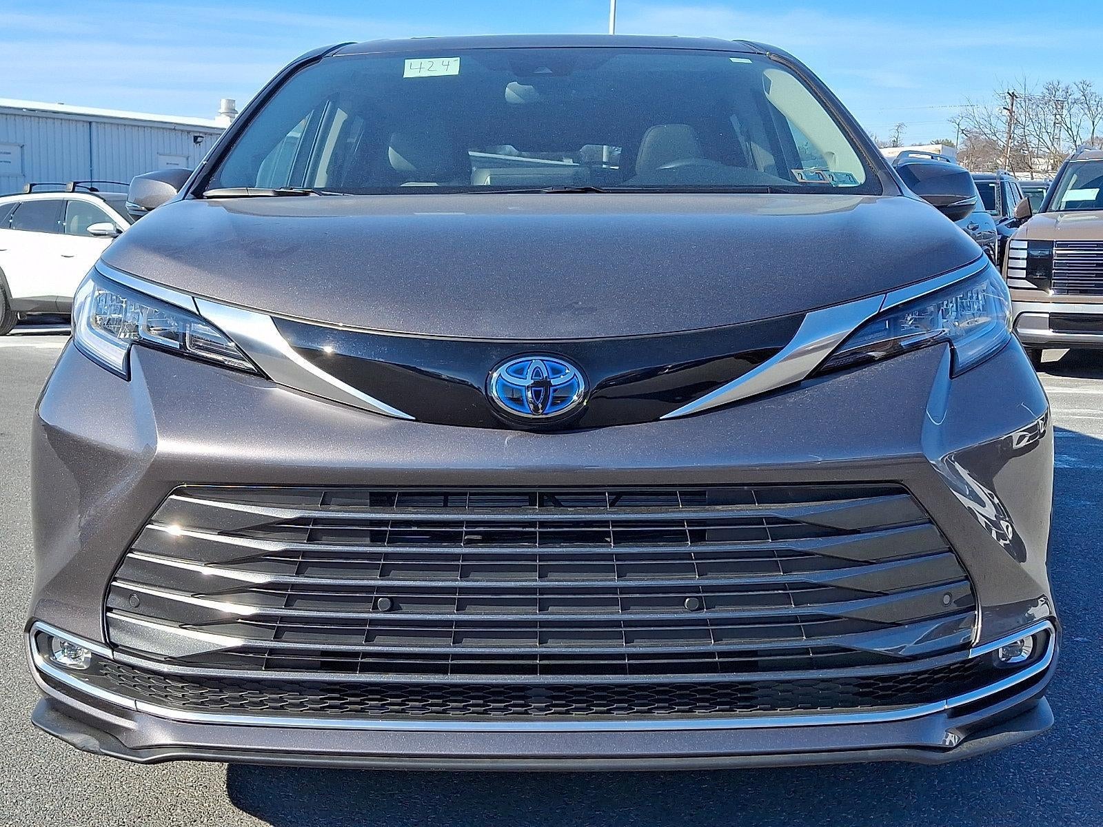 2023 Toyota Sienna Limited