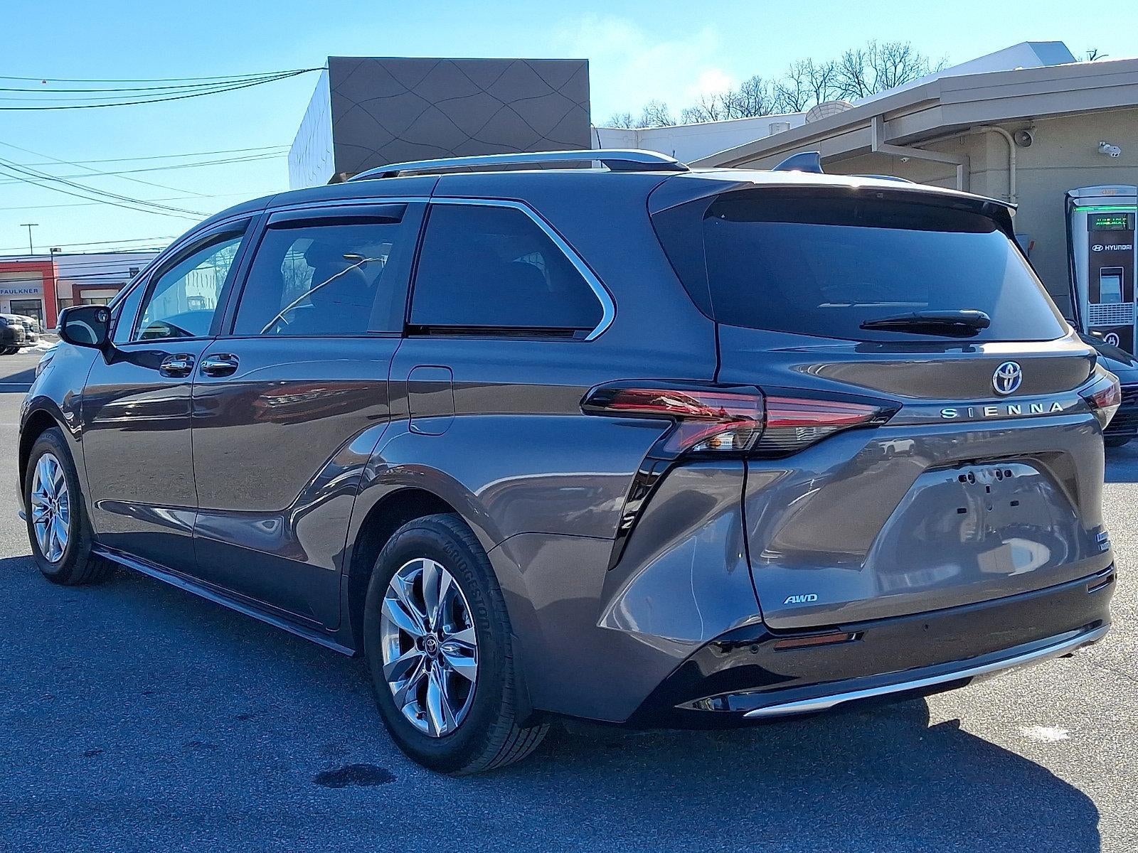 2023 Toyota Sienna Limited