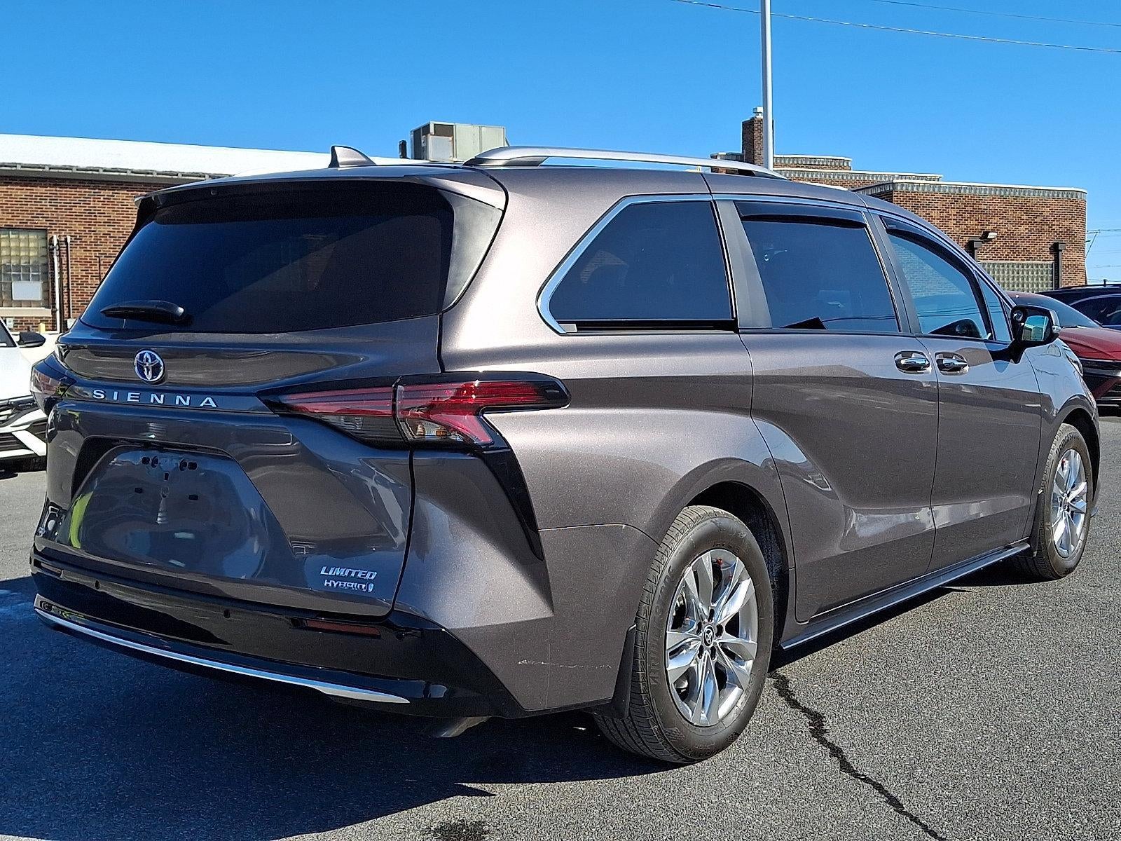 2023 Toyota Sienna Limited
