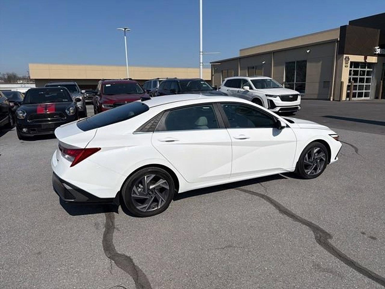 2025 Hyundai ELANTRA Hybrid Limited