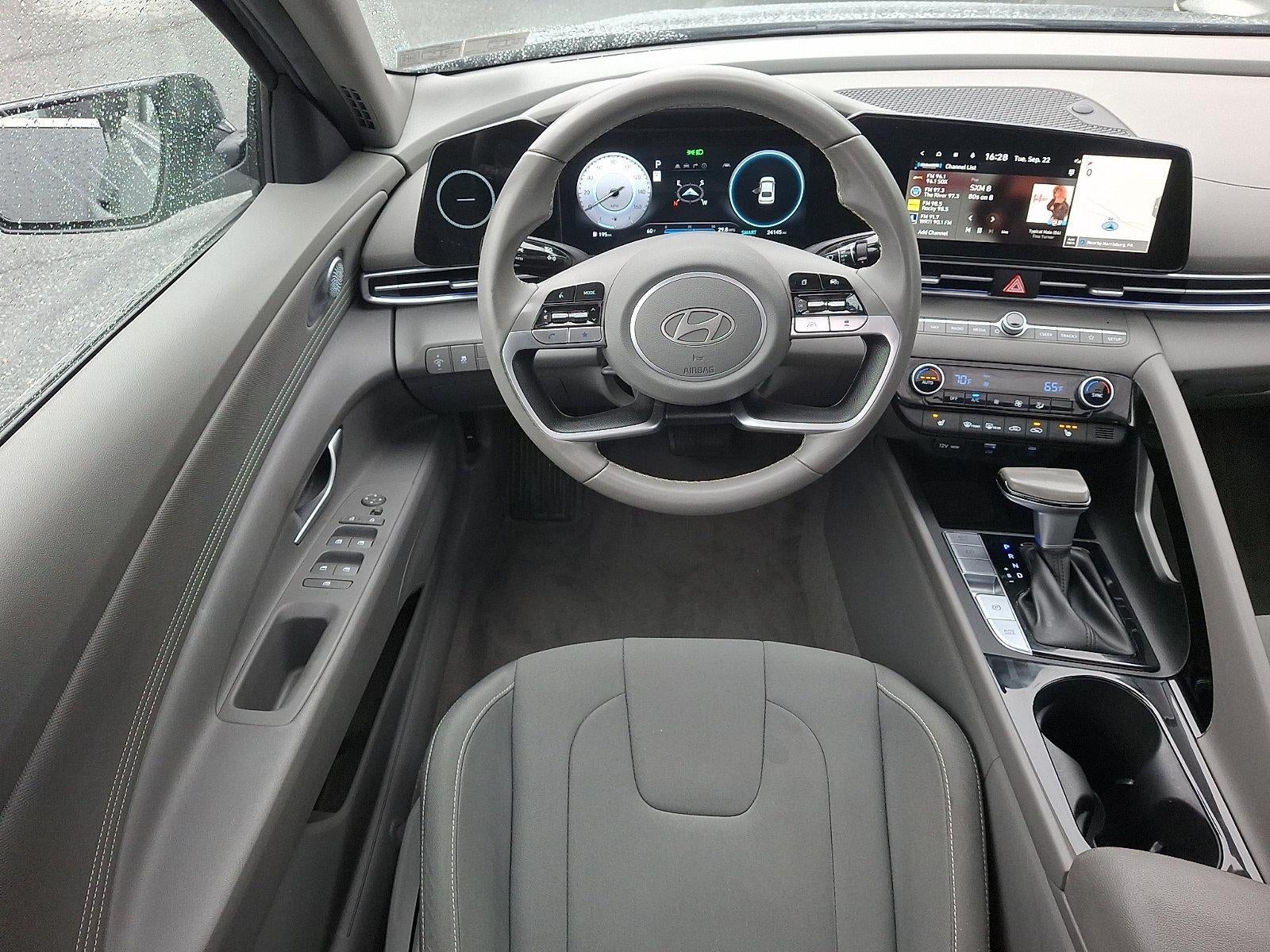 2024 Hyundai ELANTRA SEL