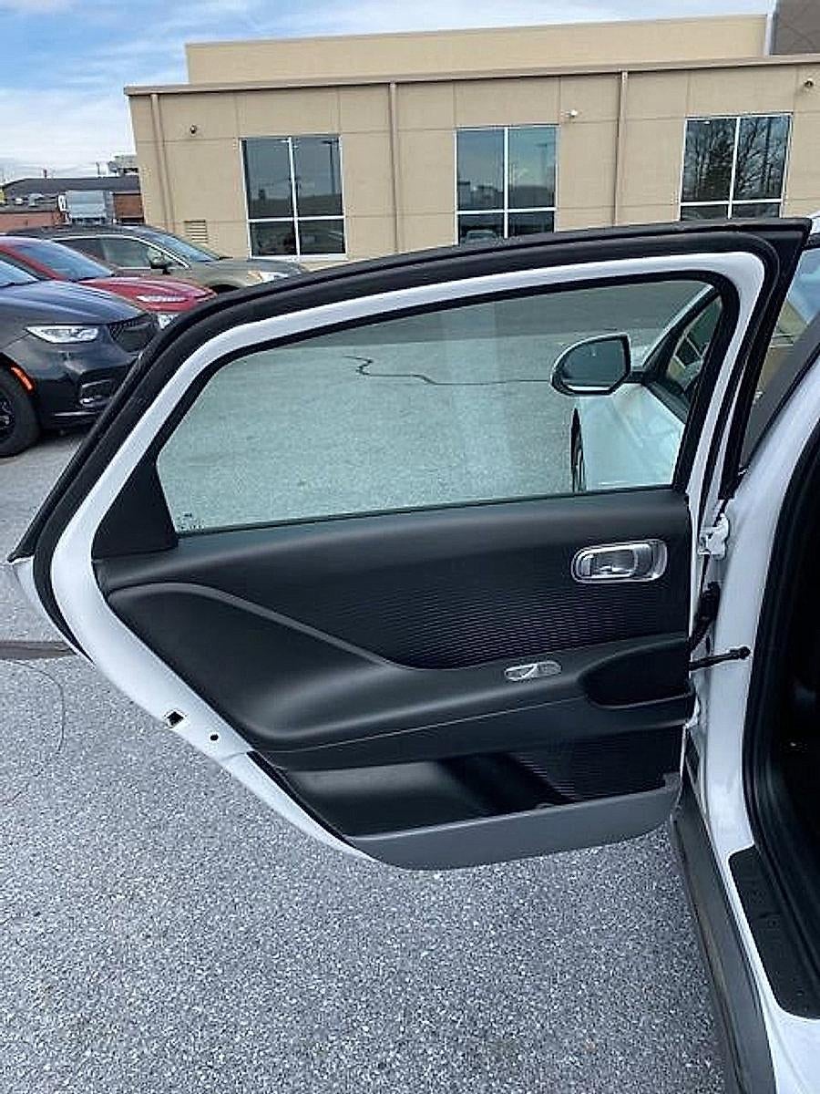 2024 Hyundai IONIQ 6 SE