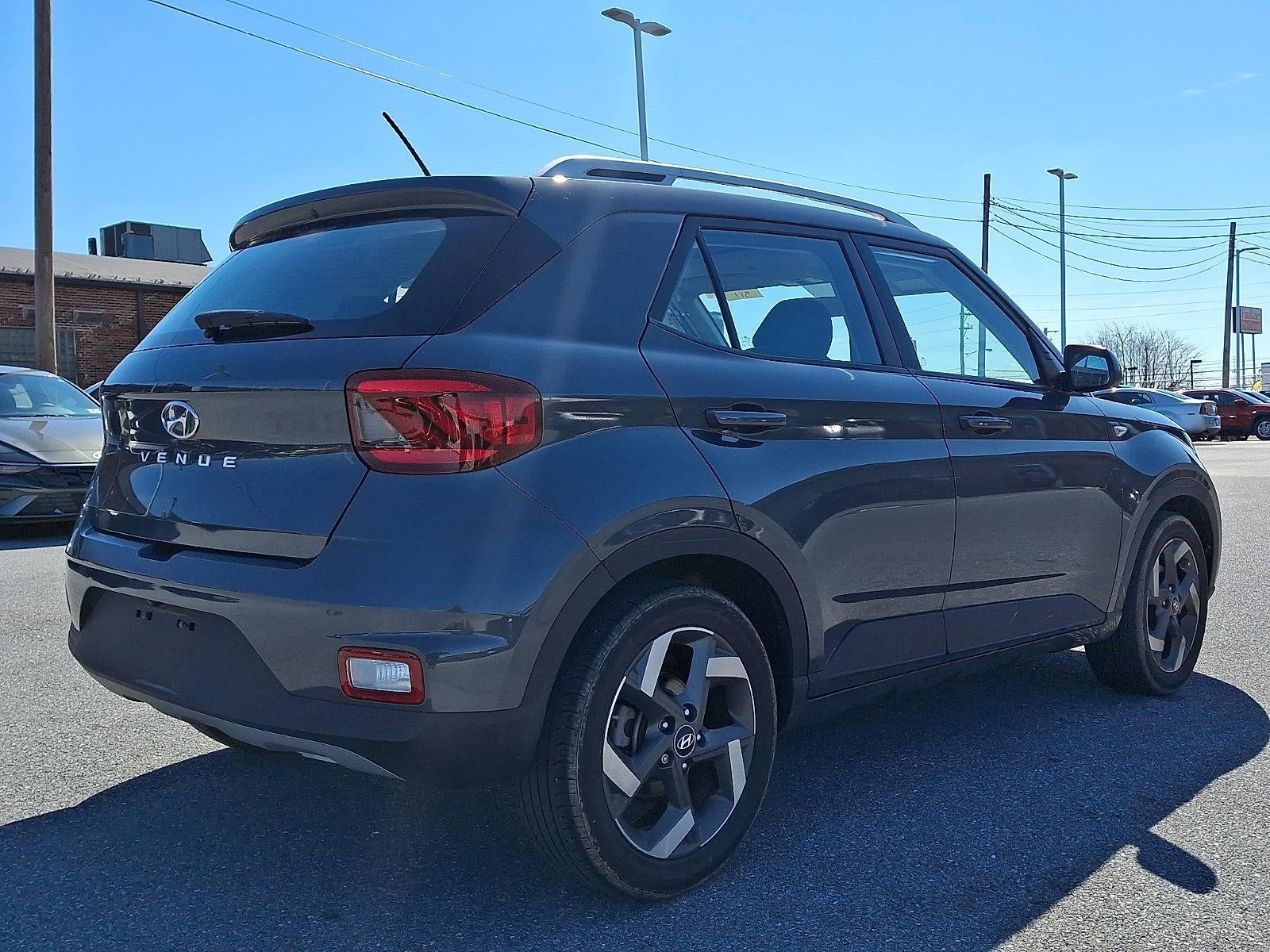 2023 Hyundai VENUE SEL